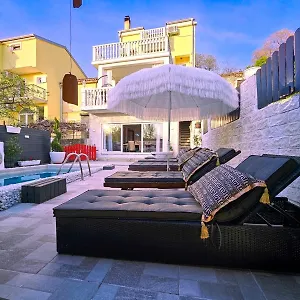 https://villa-esperanza-with-pool-crikvenica.primorje-gorskikotar.com